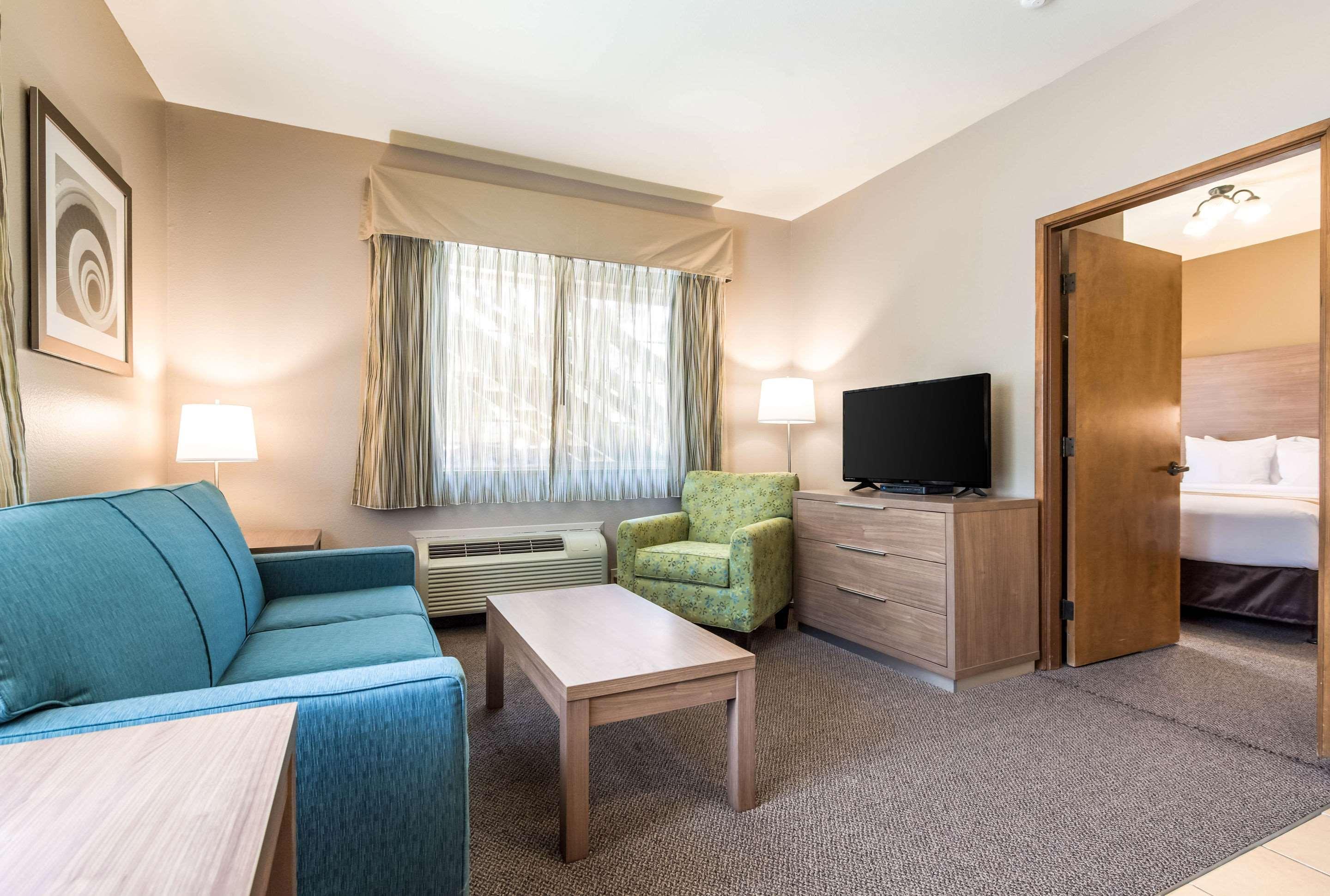 Quality Inn & Suites Bainbridge Island Exteriér fotografie