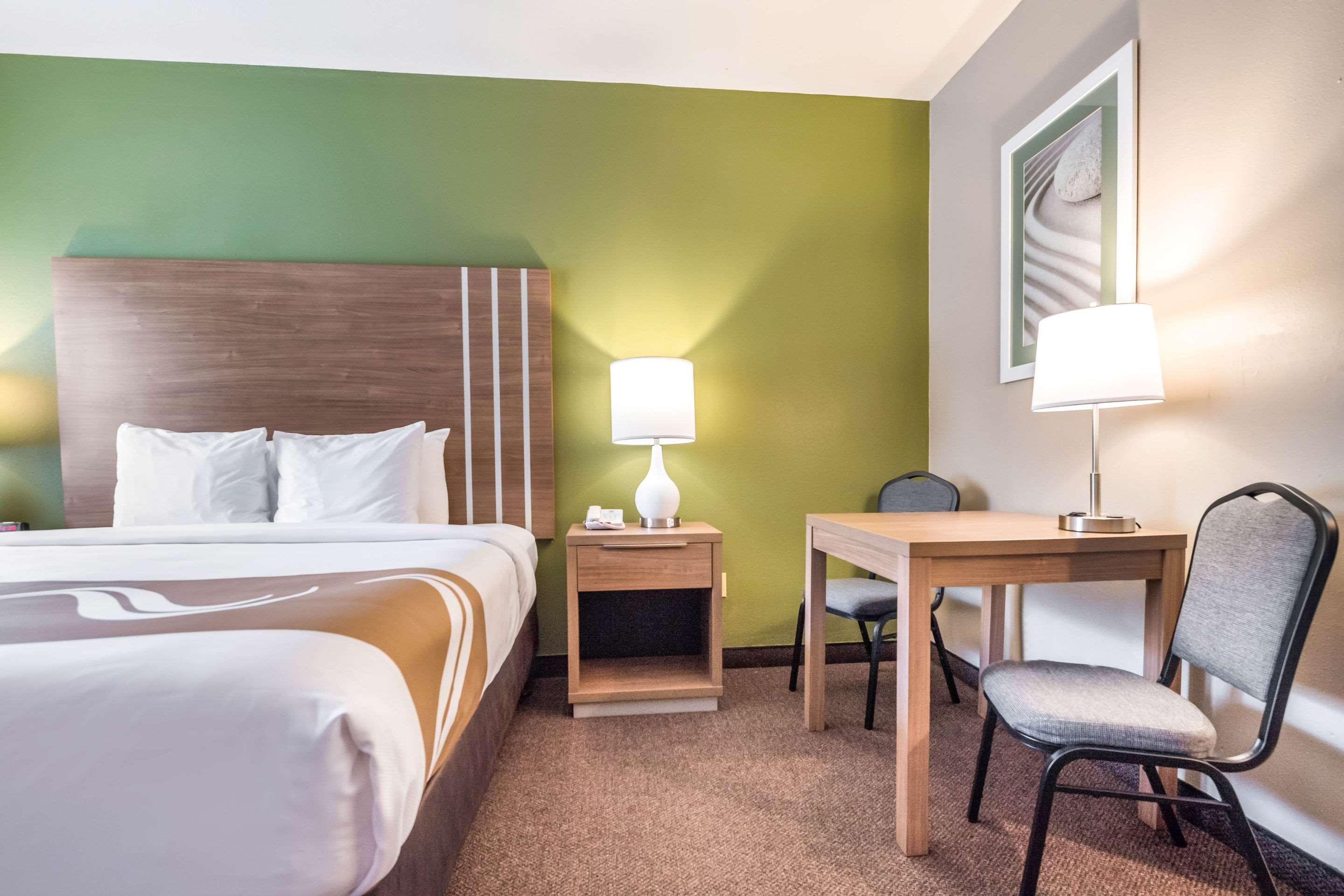 Quality Inn & Suites Bainbridge Island Exteriér fotografie