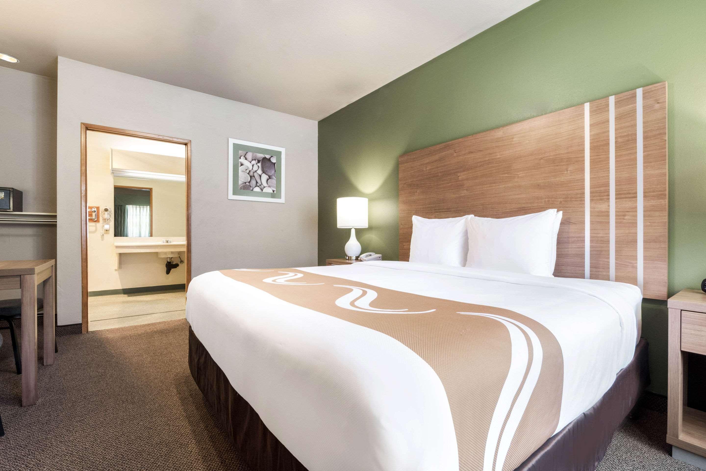 Quality Inn & Suites Bainbridge Island Exteriér fotografie